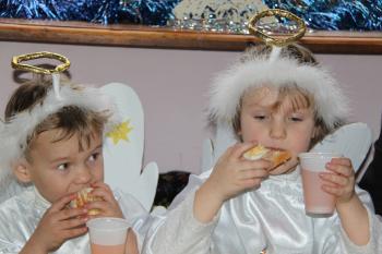 Ak máš málo, podeľ sa